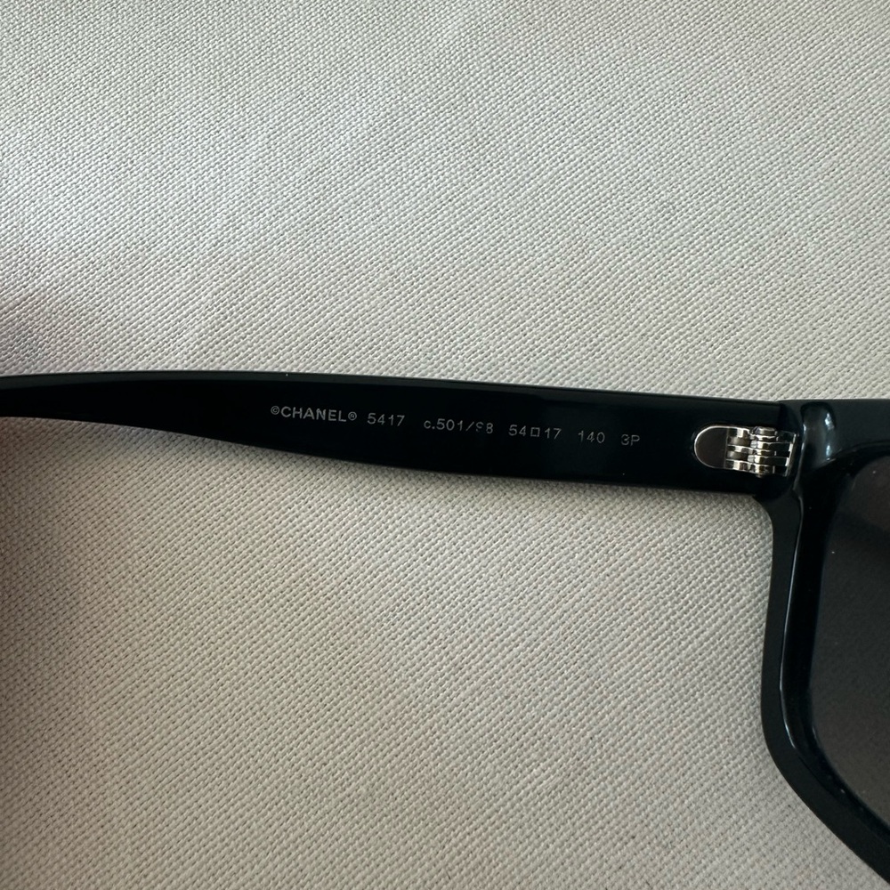 CHANEL Polarized Sunglasses with Case - Picture 5 of 9